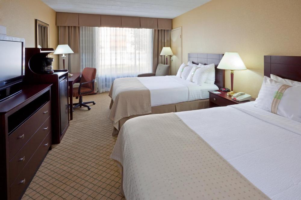 Double Room with Two Double Beds - Non-Smoking interior
